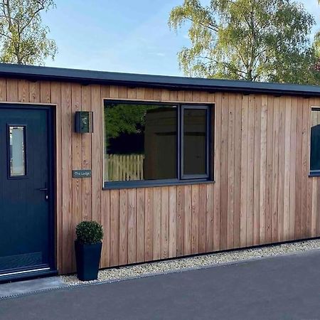 Larks Leaze Lodge, Steeple Ashton, Wiltshire Trowbridge Esterno foto