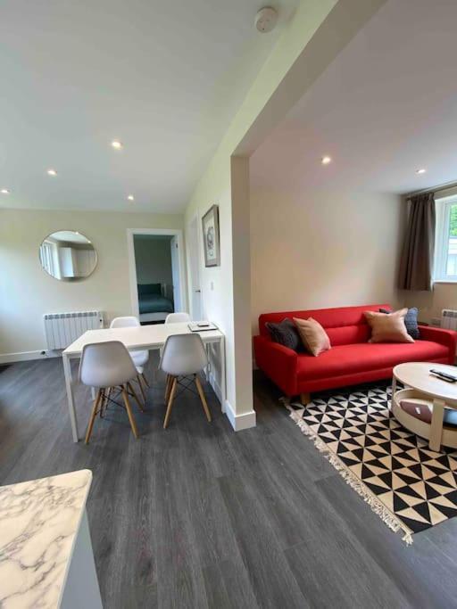 Larks Leaze Lodge, Steeple Ashton, Wiltshire Trowbridge Esterno foto