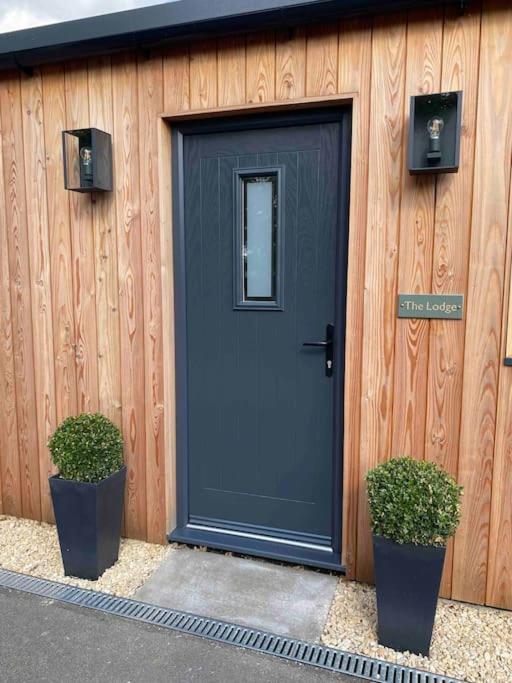 Larks Leaze Lodge, Steeple Ashton, Wiltshire Trowbridge Esterno foto