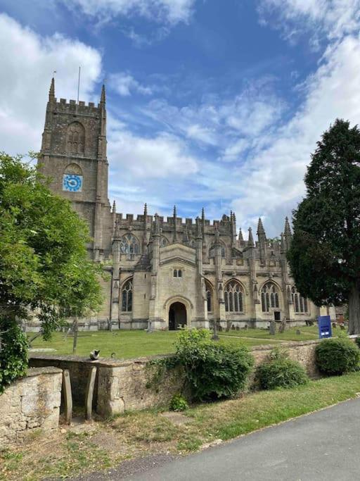 Larks Leaze Lodge, Steeple Ashton, Wiltshire Trowbridge Esterno foto
