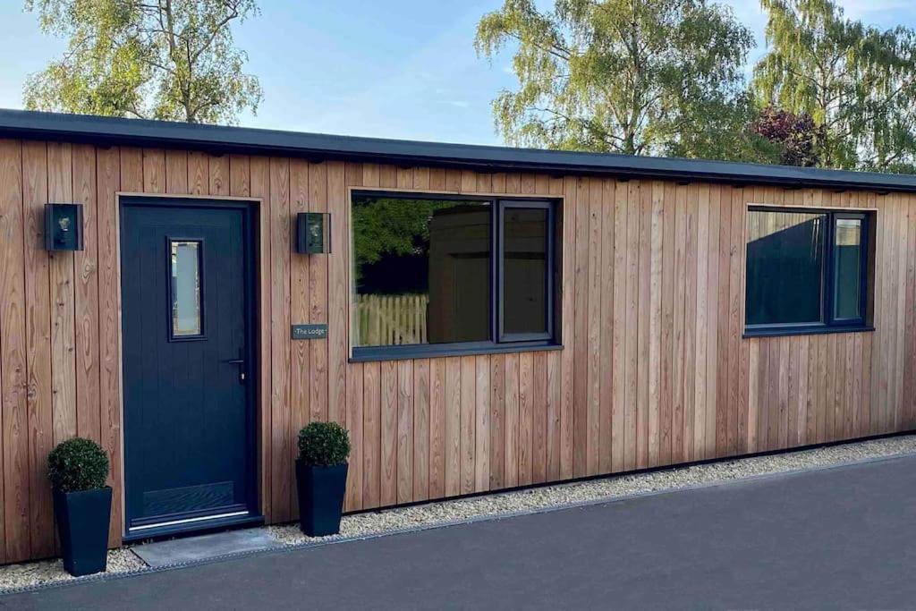 Larks Leaze Lodge, Steeple Ashton, Wiltshire Trowbridge Esterno foto