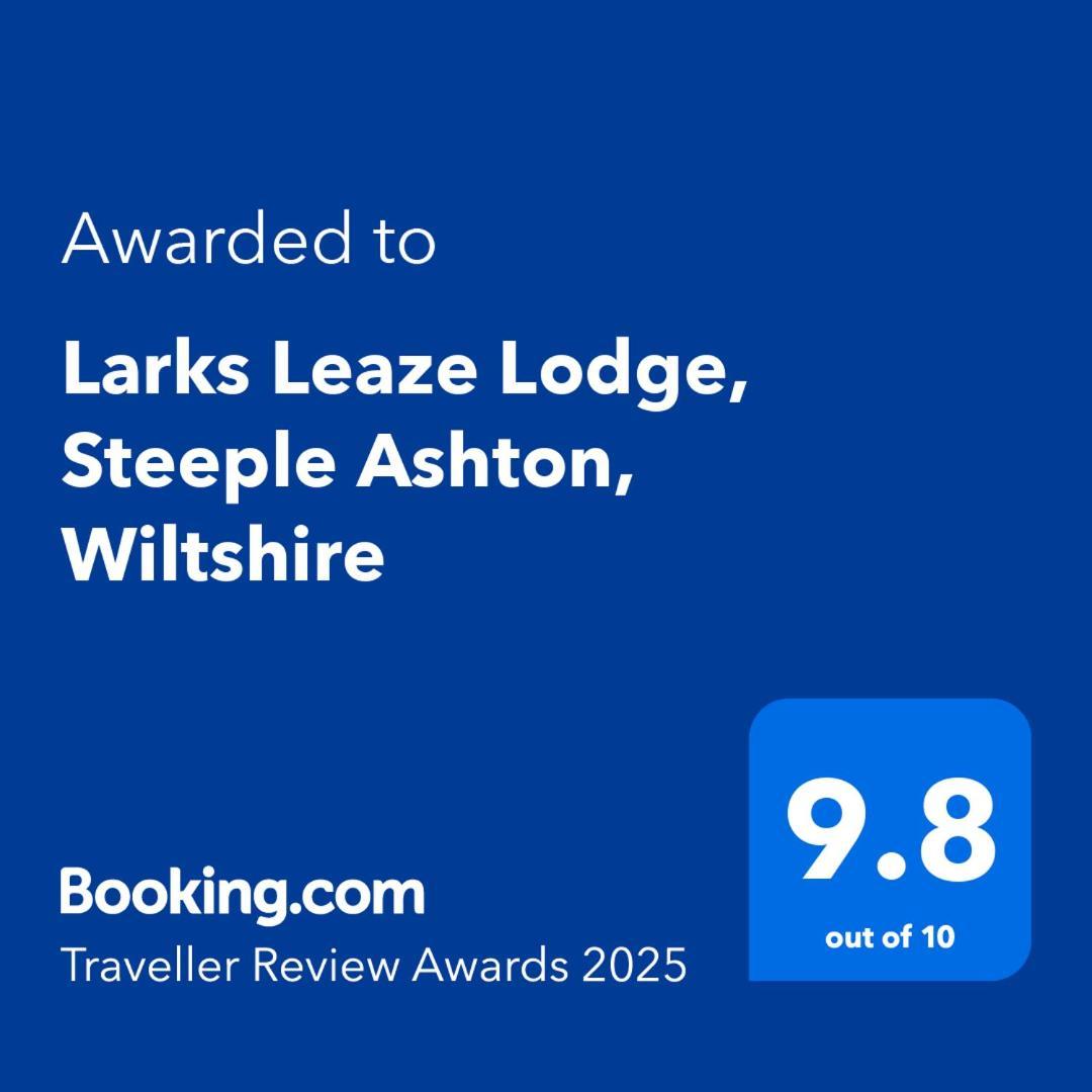 Larks Leaze Lodge, Steeple Ashton, Wiltshire Trowbridge Esterno foto
